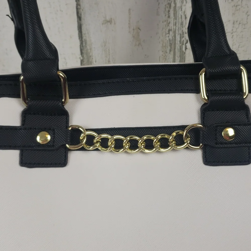 Kenneth Cole Reaction black white striped zipper large handbag goldtone accents - Picture 3 of 12